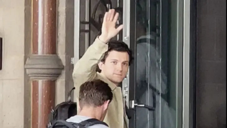 Tom Holland In Mumbai 1783672793518 1280x720